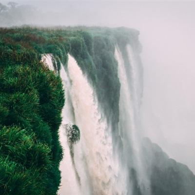 炮打愤怒鸭子太空版